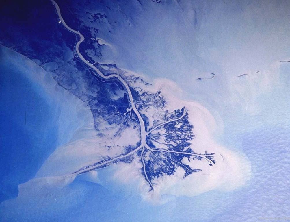 密西西比河三角洲卫星影象图,美国地图高清中文版