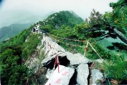 黄冈大别山薄刀峰